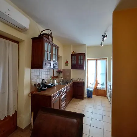 το πέτρινο της δώρας Ferienhaus