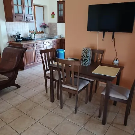 Holiday home το πέτρινο της δώρας